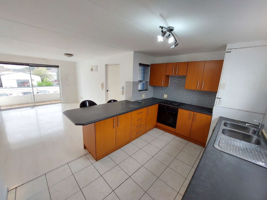 To Let 2 Bedroom Property for Rent in Lansdowne Western Cape